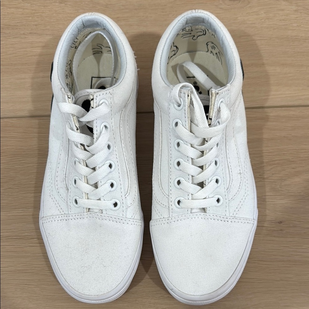 Vans White Sneakers with Disney Mickey Mouse Hands - Picture 2 of 5